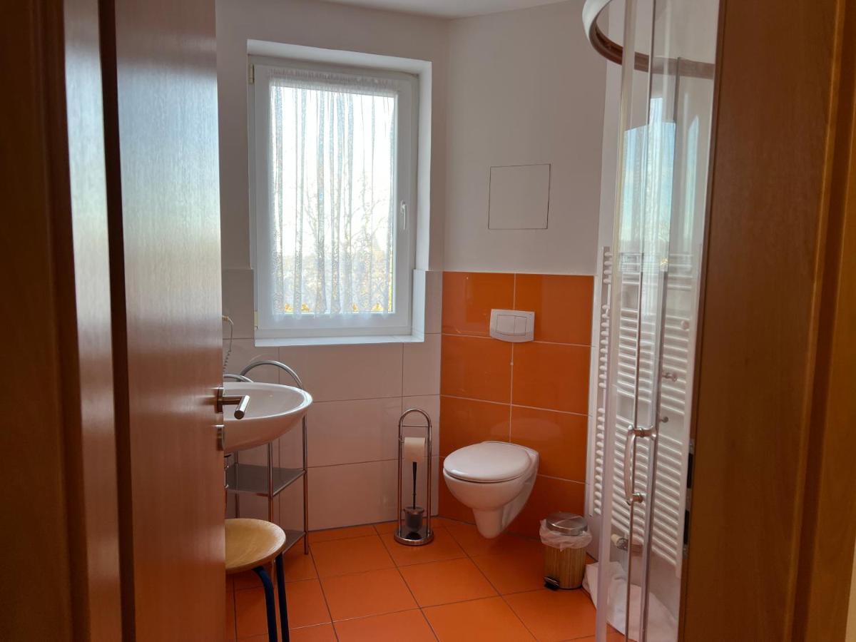 Gaststaette & Pension Waldschloesschen Oberhof  Kültér fotó
