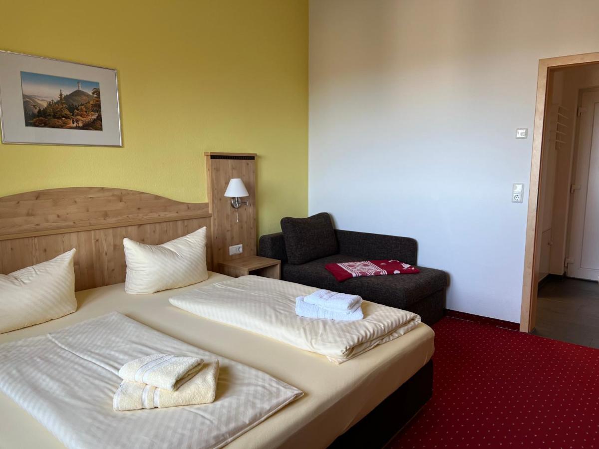Gaststaette & Pension Waldschloesschen Oberhof  Kültér fotó