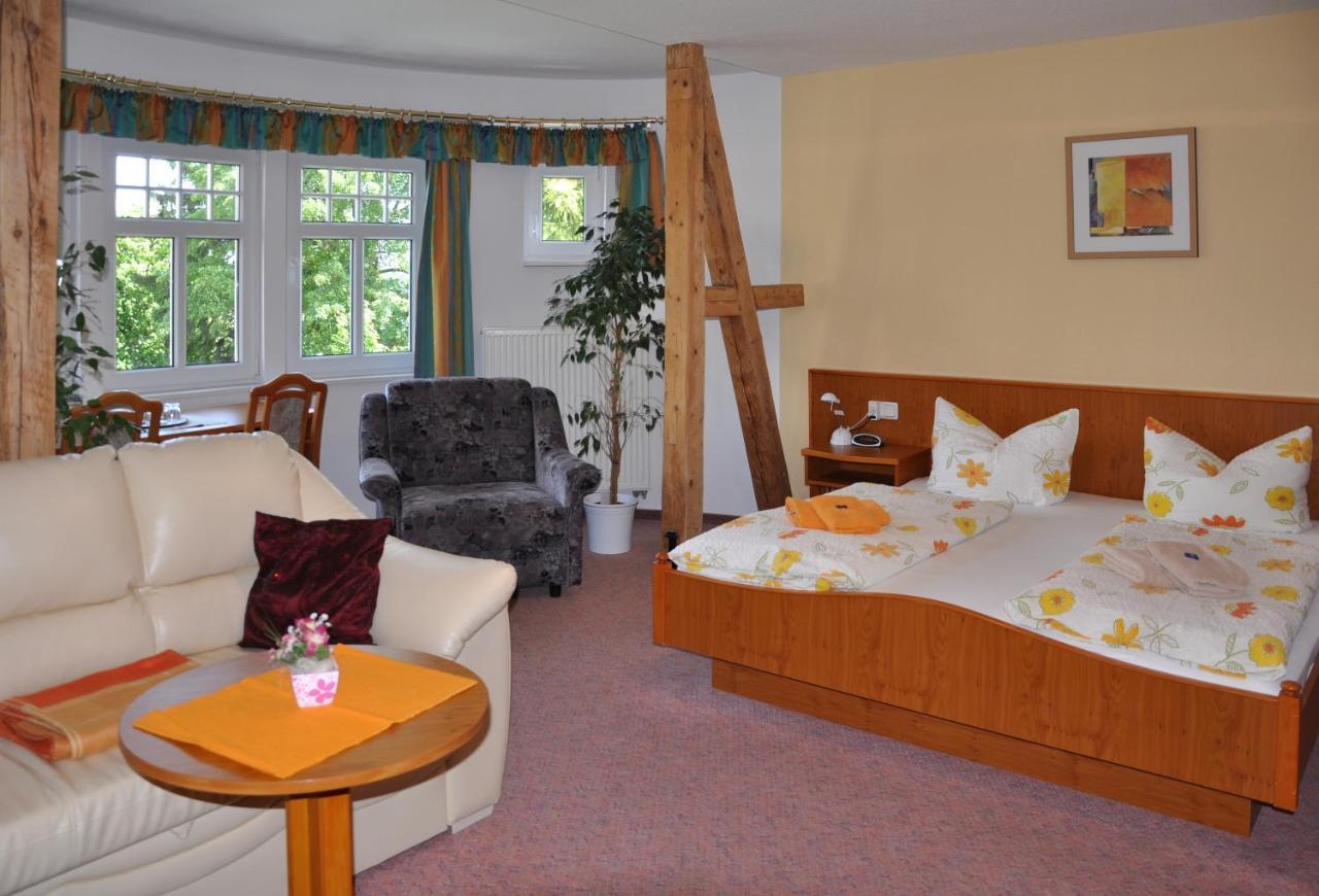 Gaststaette & Pension Waldschloesschen Oberhof  Kültér fotó